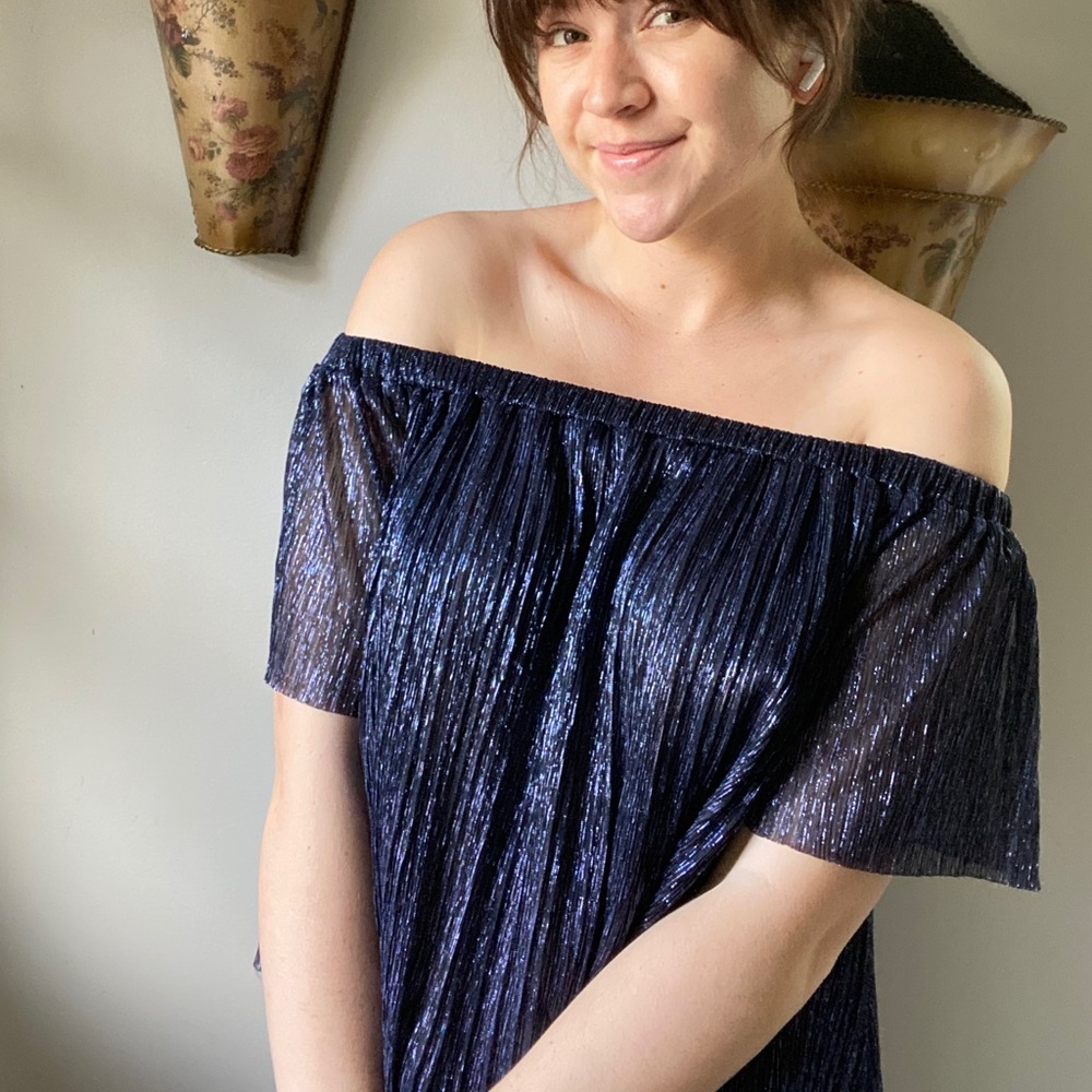 LUSH - off the shoulder top